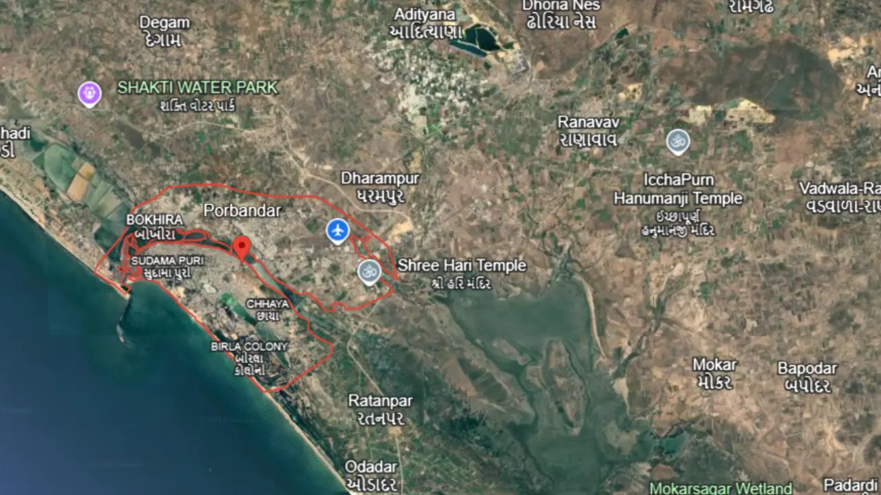 Porbandar located in red circle, What is Porbandar