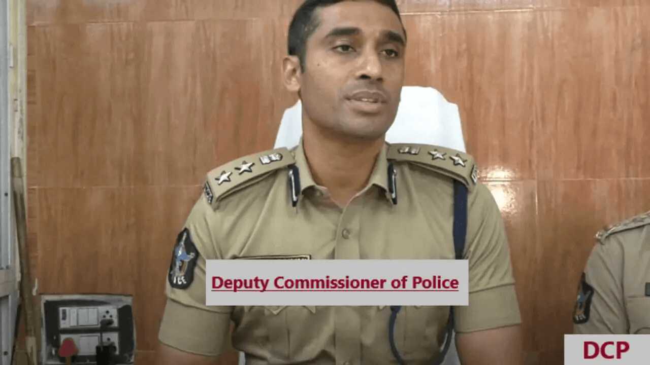 DCP office में ड्यूटी के दौरान, DCP ka full form kya hai